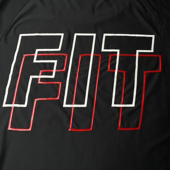 Under Armour Men's brand Performance "ADVENTURE EXPLORER" Small "FIT" Activewear - Picture 10 of 10